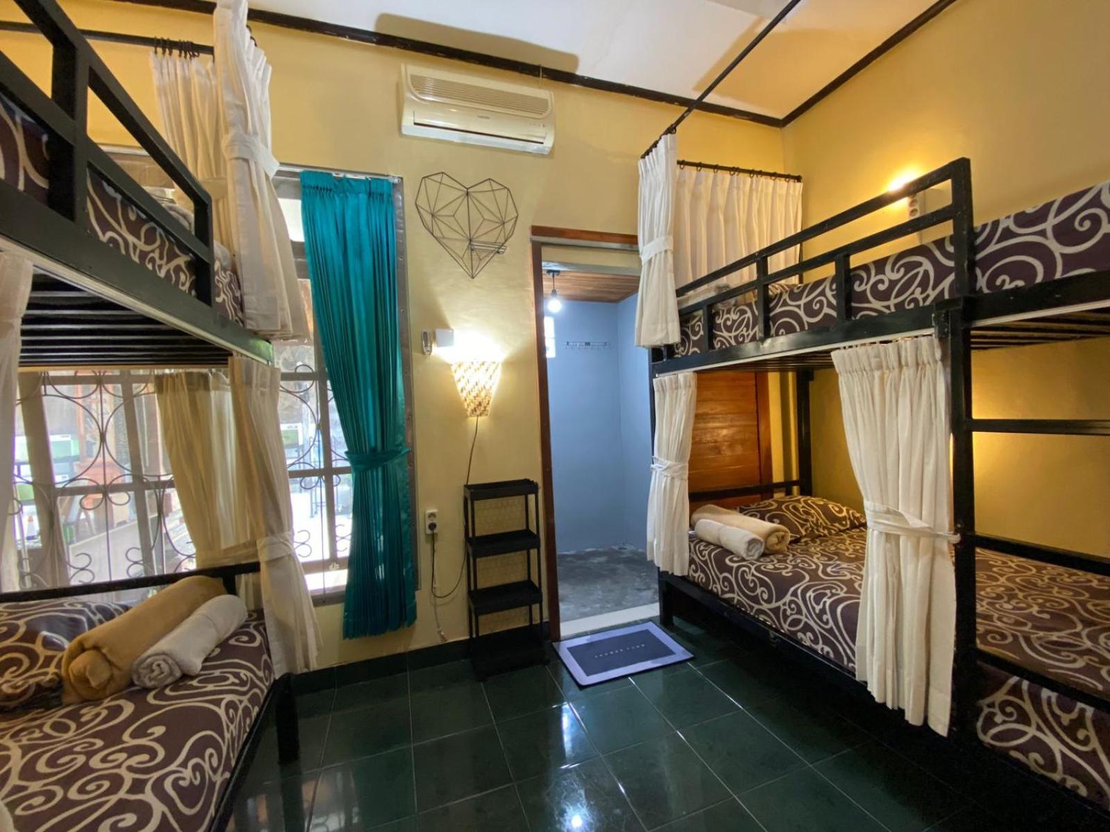 Coliving Bali Sweet Home Kost Lengkap Di Tabanan Kota Phòng bức ảnh