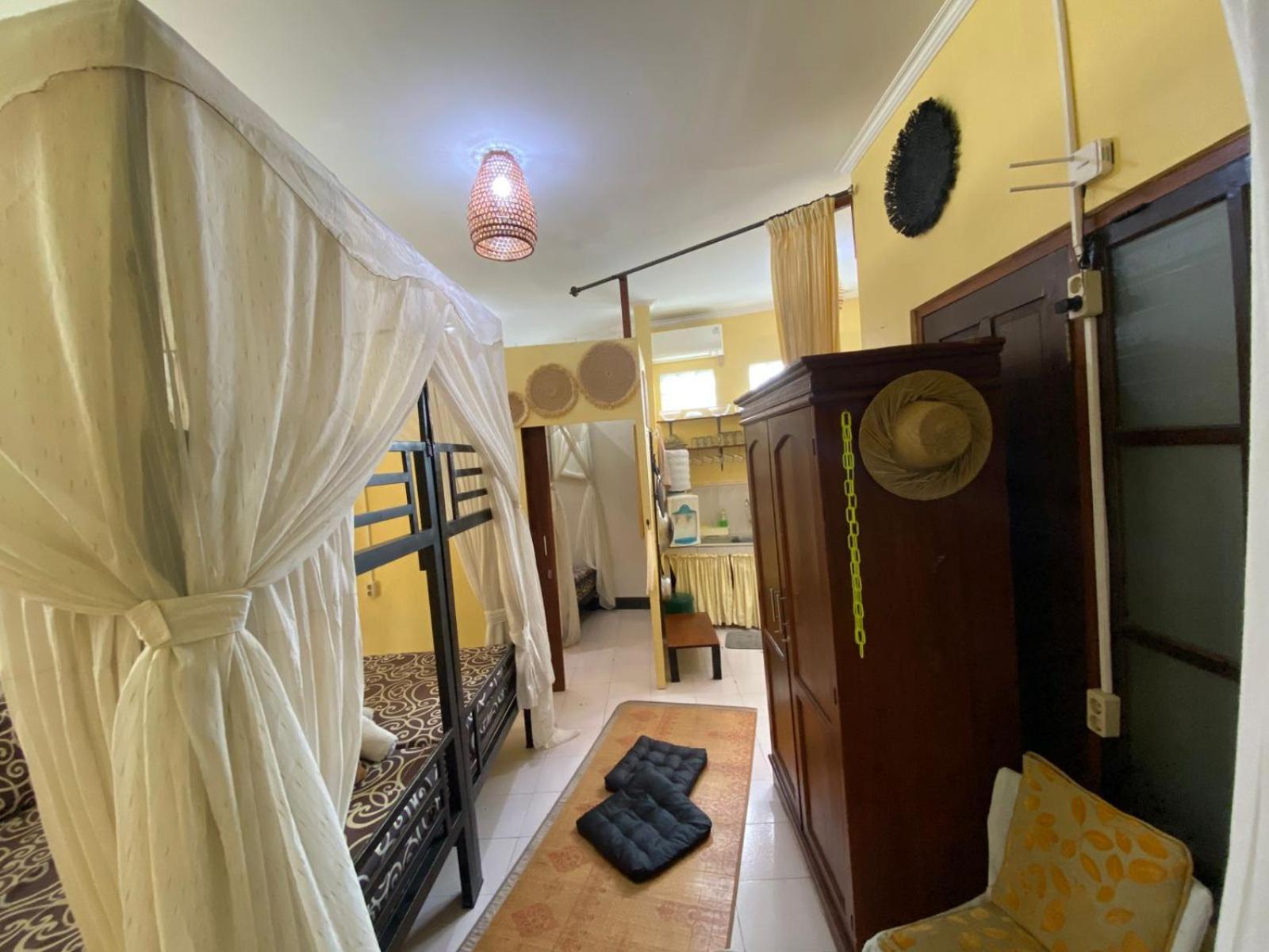 Coliving Bali Sweet Home Kost Lengkap Di Tabanan Kota Phòng bức ảnh
