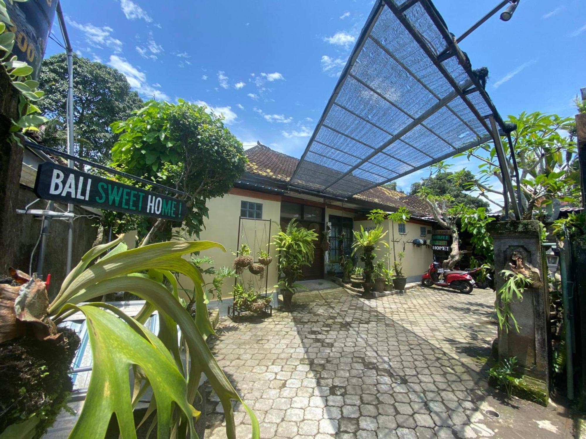 Coliving Bali Sweet Home Kost Lengkap Di Tabanan Kota Ngoại thất bức ảnh